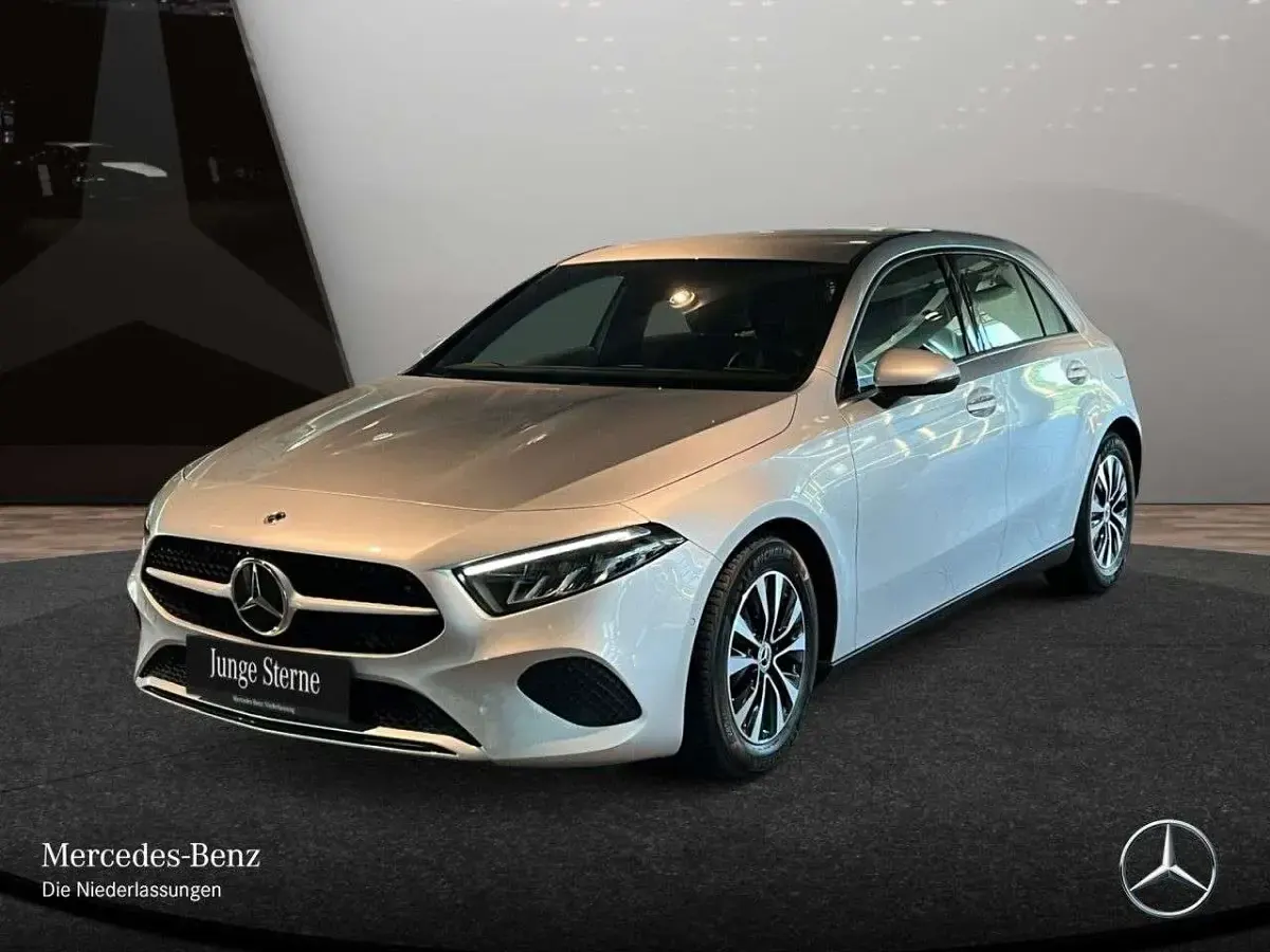 Gebraucht Mercedes A180 Advanced 116 PS (85 kW) 2024 Silber Limousine