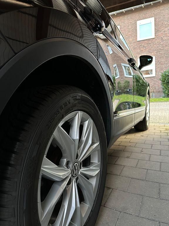 Gebraucht VW Tiguan Highline 150 PS (110 kW) 2017 Schwarz SUV