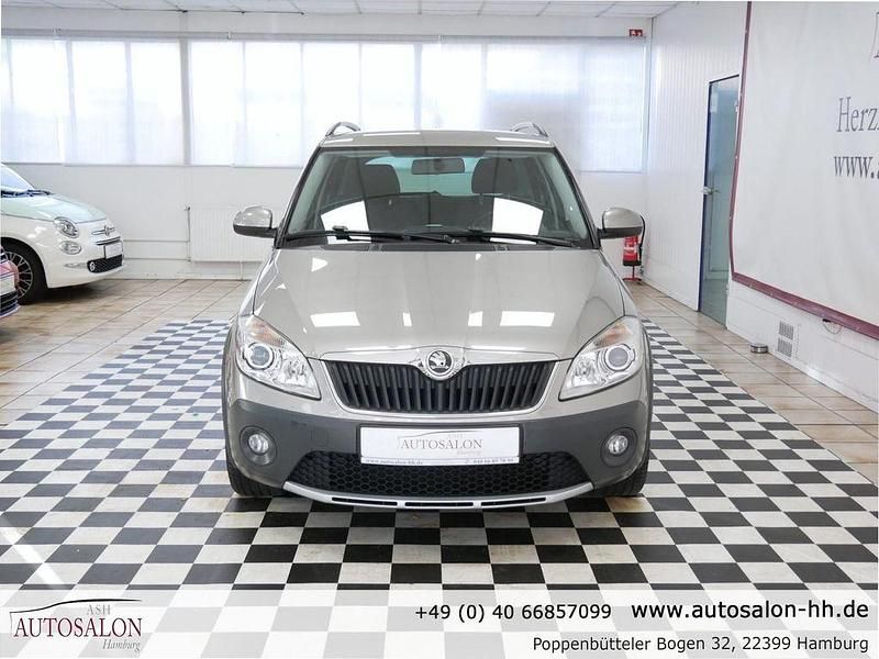 Gebraucht Skoda Fabia 105 PS (77 kW) 2014 Cappuccinobeige Kombi