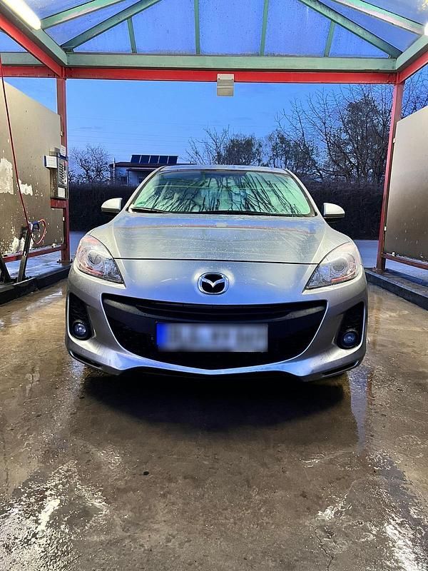 Usata Mazda 3 105 CV (77 kW) 2013 Argento Utilitaria