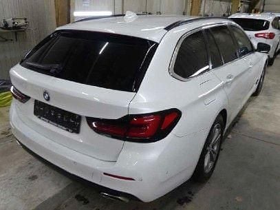 Gebraucht BMW 520 190 PS (139 kW) 2021 Mineralweiss Kombi