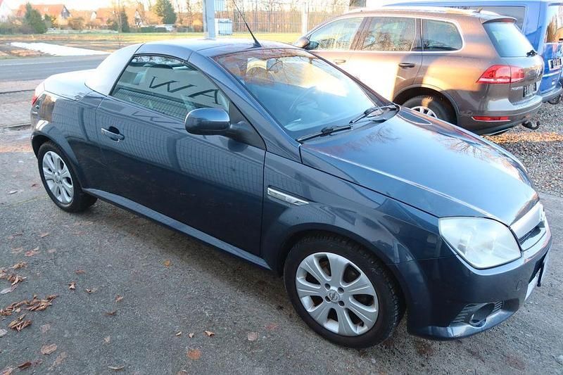 Gebraucht Opel Tigra Edition 90 PS (66 kW) 2008 Blau Cabrio
