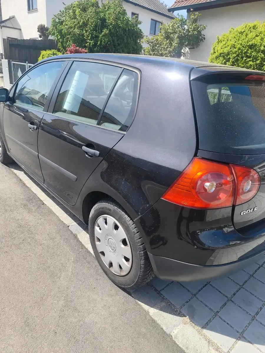 Gebraucht VW Golf V 75 PS (55 kW) 2005 Schwarz Kleinwagen