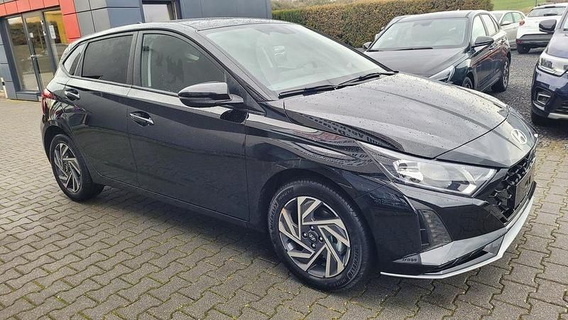 Neu Hyundai i20 GO! 90 PS (66 kW) 2026 Schwarz Limousine