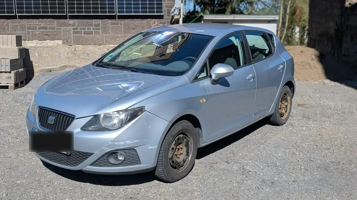 Gebraucht Seat Ibiza 86 PS (63 kW) 2011 Silber Kleinwagen