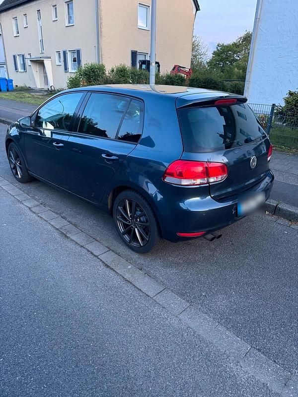 Gebraucht VW Golf VI 140 PS (102 kW) 2009 Kleinwagen