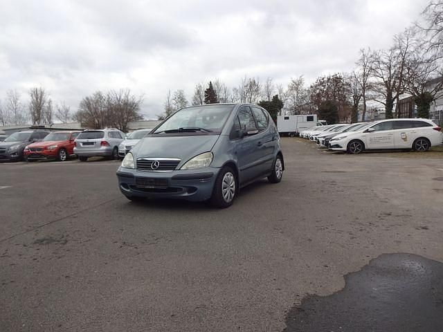 Blau Gebraucht 2004 Mercedes A140 Limousine | 900 € (Superpreis) - Bild 1/4