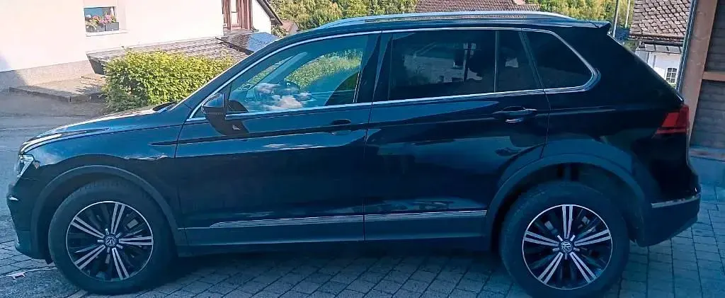 Gebraucht VW Tiguan Highline 193 PS (141 kW) 2016 Schwarz SUV
