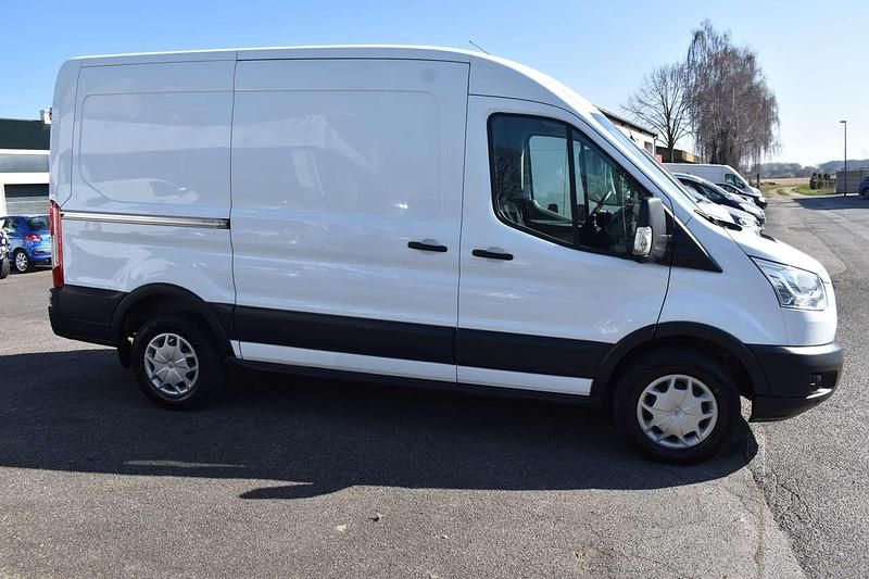 Gebraucht Ford Transit Trend 125 PS (91 kW) 2015 Frostweiß Van / Kleinbus