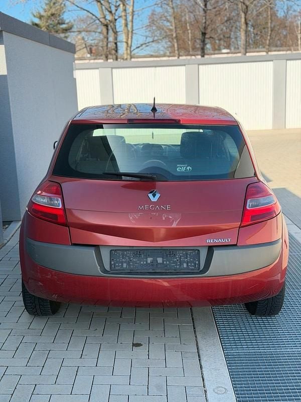 Gebraucht Renault Mégane II 112 PS (82 kW) 2007 Rot Kleinwagen