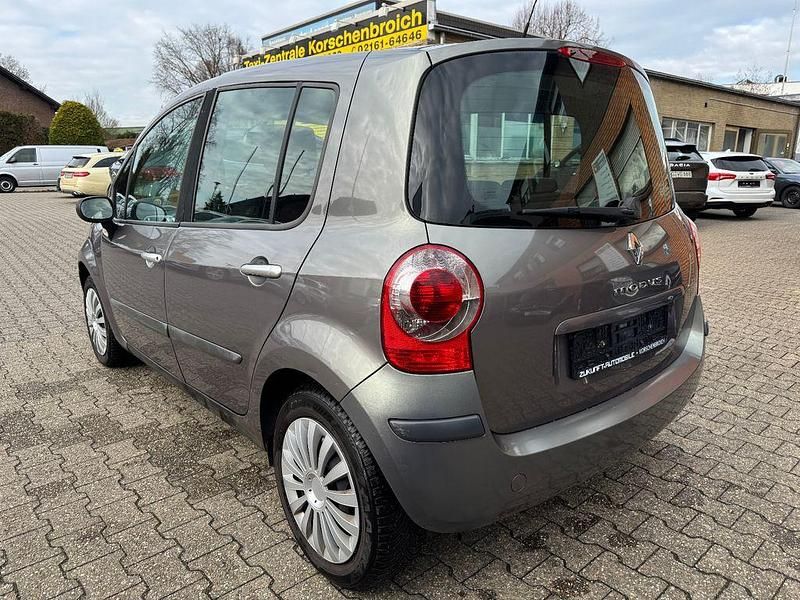 Gebraucht Renault Modus Dynamique 88 PS (64 kW) 2007 Grau Van / Kleinbus