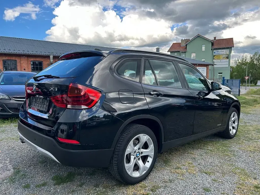Gebraucht BMW X1 150 PS (110 kW) 2012 Schwarz SUV