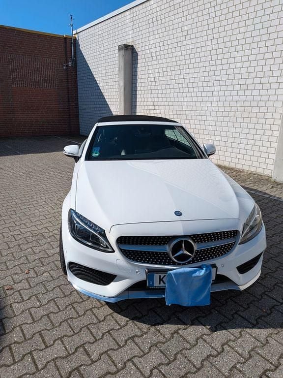 Gebraucht Mercedes C180 AMG line 156 PS (114 kW) 2017 Weiß Cabrio