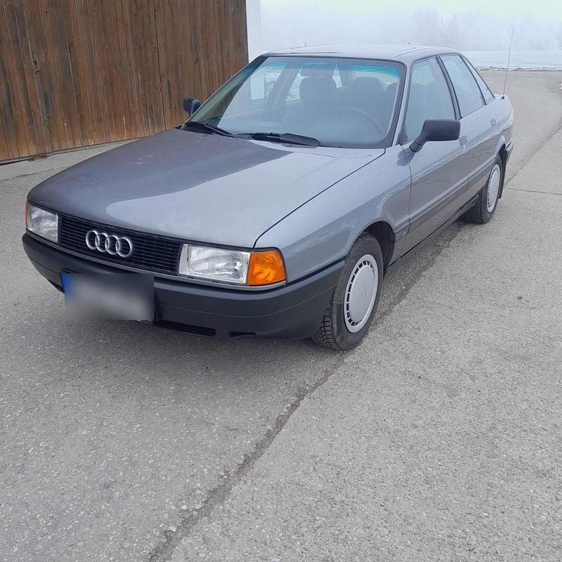 Grau Gebraucht 1989 Audi 80 Limousine | 5.500 € - Bild 1/4