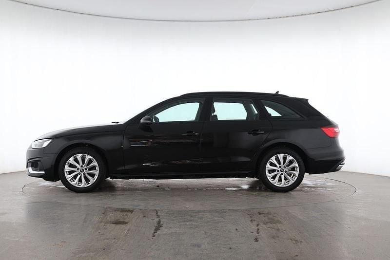 Gebraucht Audi A4 Advanced 163 PS (119 kW) 2022 Schwarz Kombi