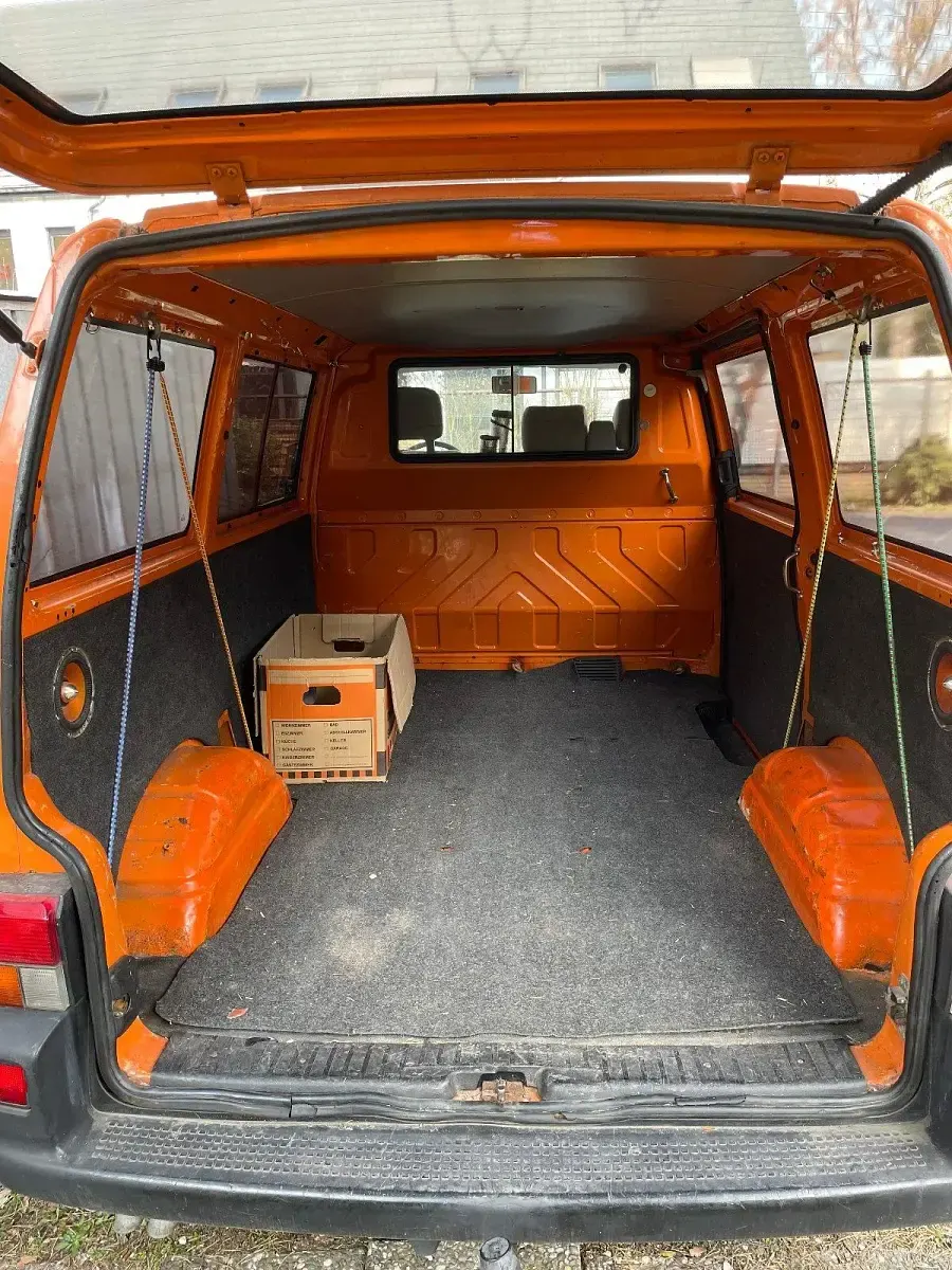 Używany VW Transporter 88 KM (64 kW) 1999 Pomarańczowy Van