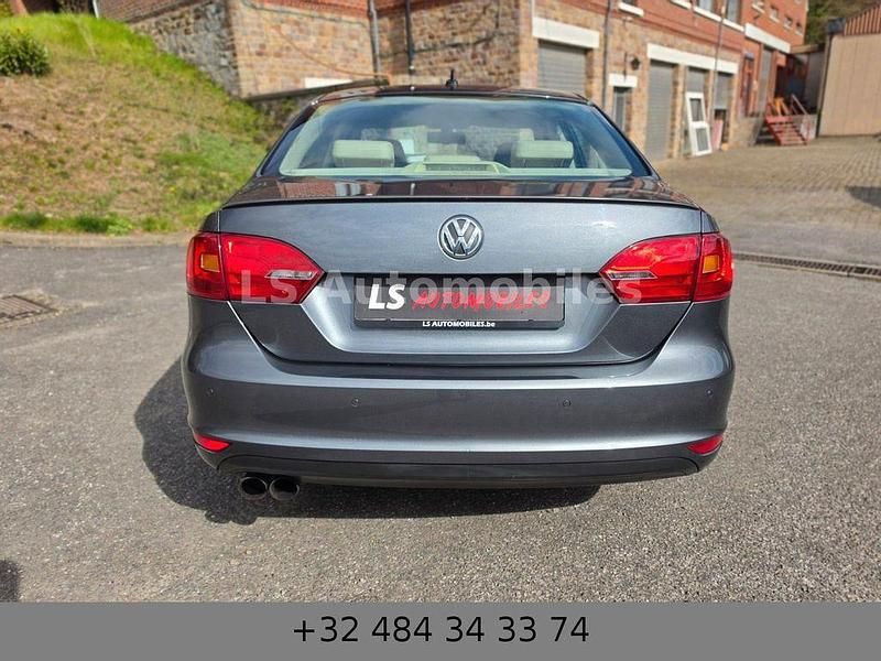 Usata VW Jetta 122 CV (89 kW) 2012 Grigio Berlina