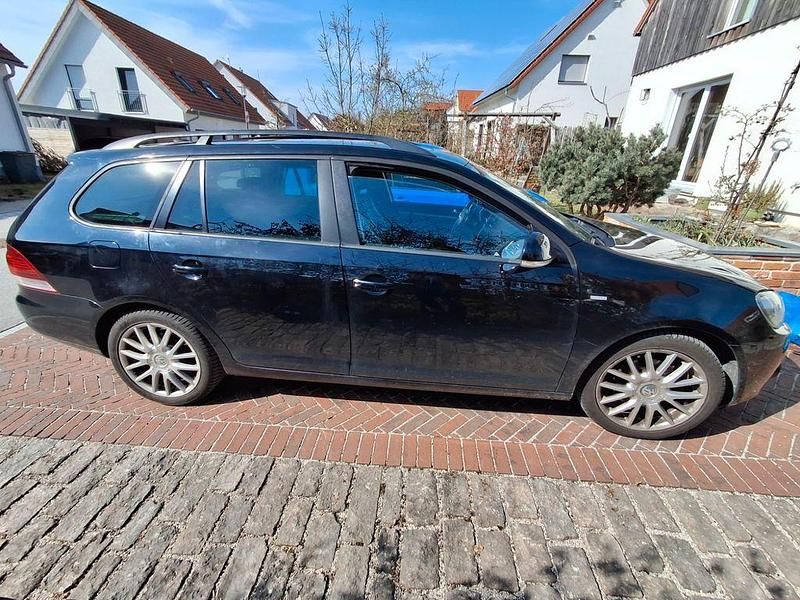 Gebraucht VW Golf VII Match 122 PS (89 kW) 2012 Schwarz Kombi