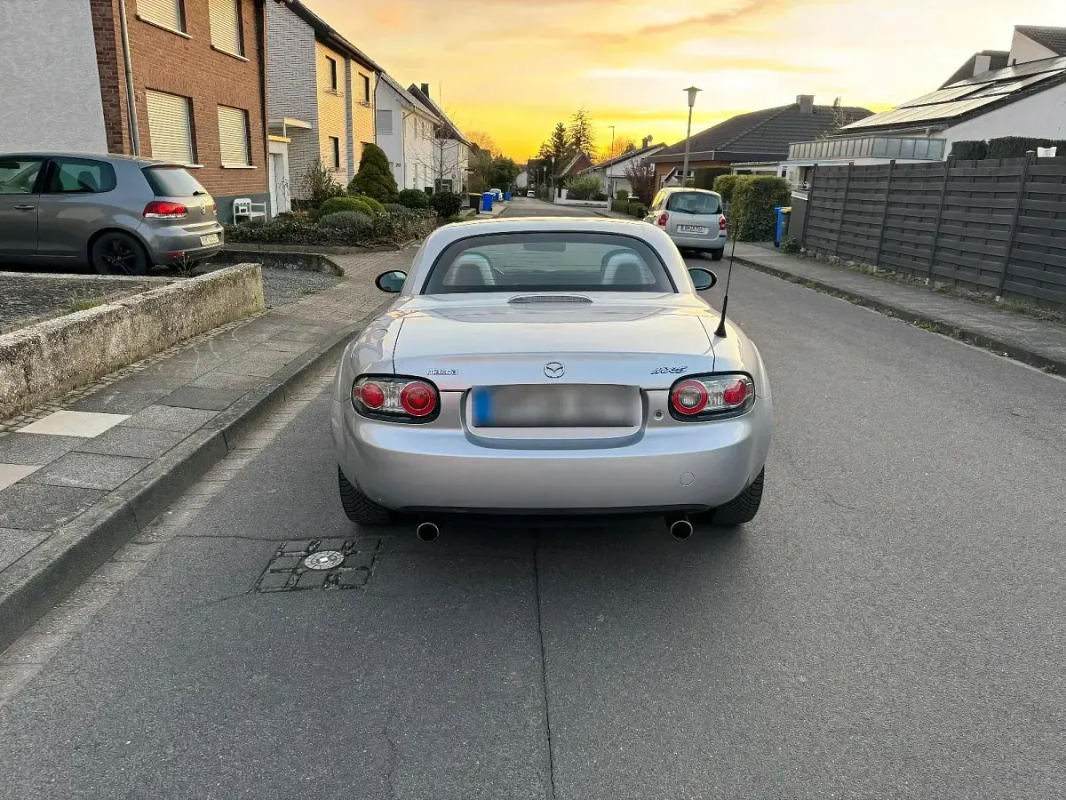 Gebraucht Mazda MX5 126 PS (92 kW) 2008 Silber Cabrio