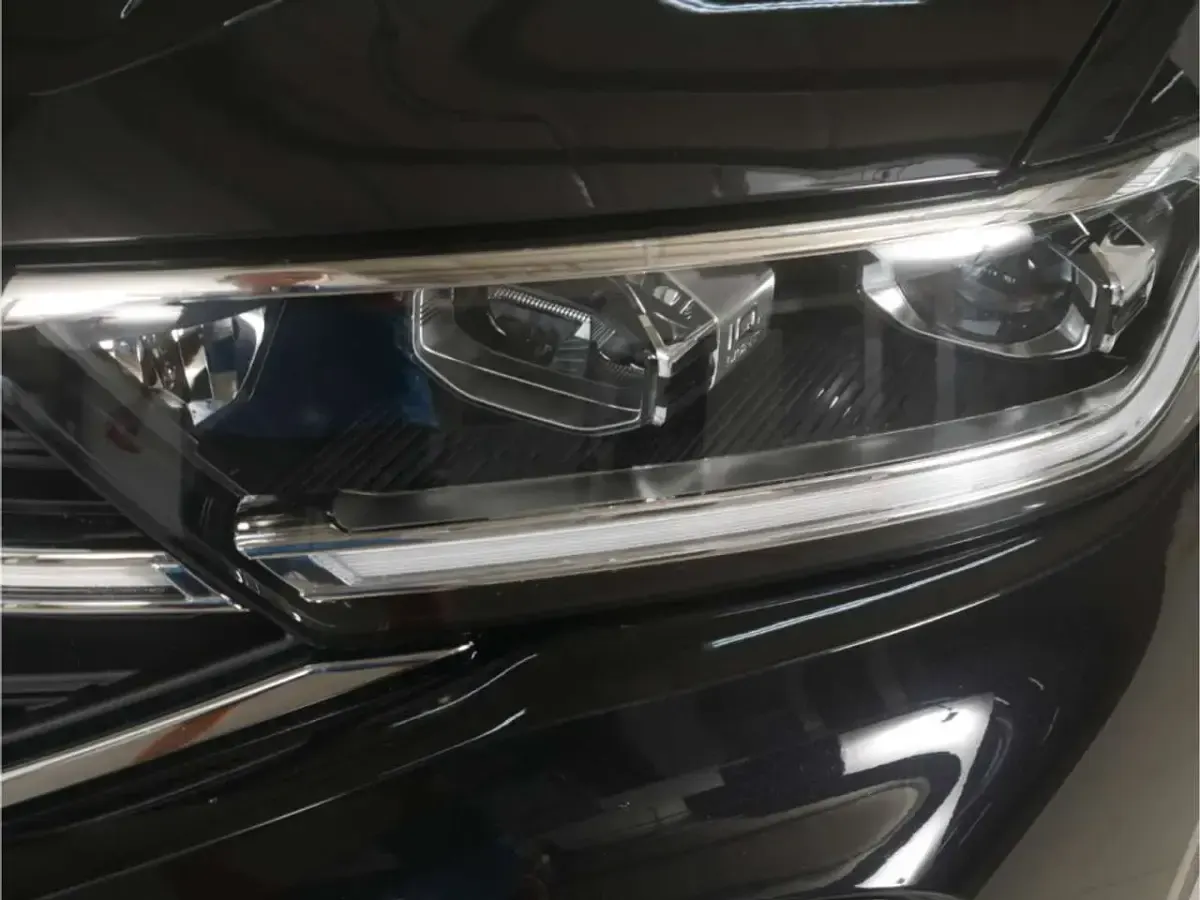 Gebraucht VW T-Roc R-line 190 PS (139 kW) 2025 Deep black perleffekt SUV
