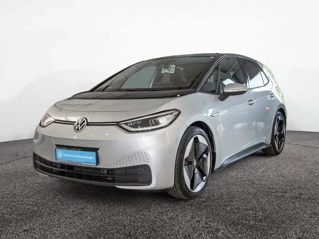 Gebraucht VW ID.3 Pro Performance 150 kW (204 PS) 2024 Scale silver metallic/schwarz Kleinwagen