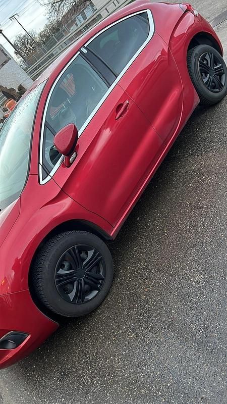 Gebraucht Citroën DS4 120 PS (88 kW) 2012 Rot Kleinwagen