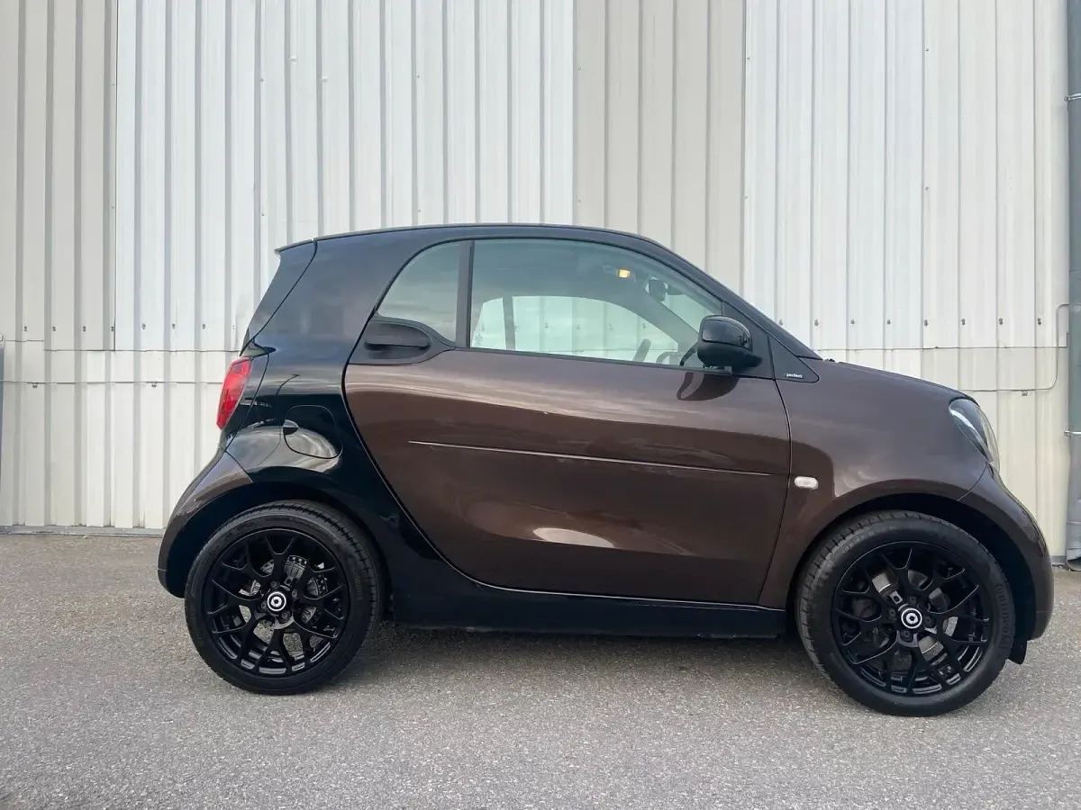 Usata Smart ForTwo Coupé 90 CV (66 kW) 2017 Marrone Coupé