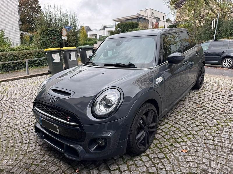 Grau Gebraucht 2019 Mini Cooper S Kleinwagen | 21.300 € (Etwas zu teuer) - Bild 1/3