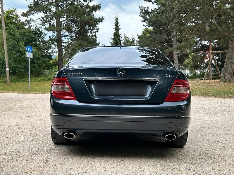 Gebraucht Mercedes C350 231 PS (169 kW) 2010 Grau Limousine