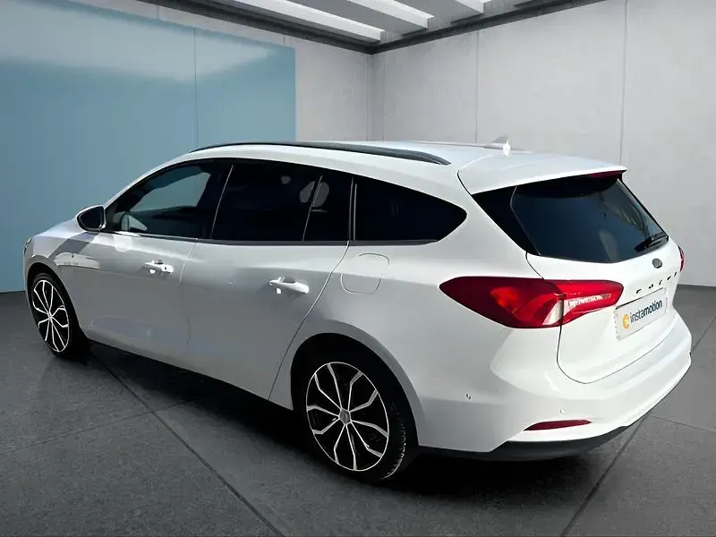 Gebraucht Ford Focus 125 PS (91 kW) 2020 Weiß Kombi