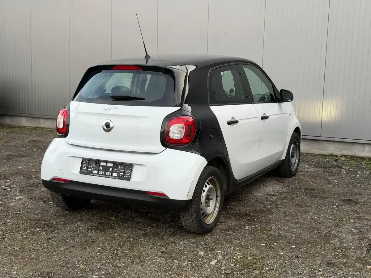 Occasion Smart ForFour Basis 71 PK (52 kW) 2019 Zwart Hatchback