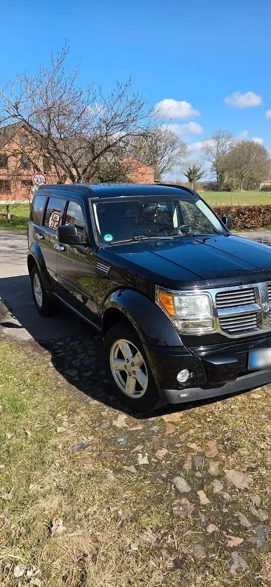Gebraucht Dodge Nitro 213 PS (156 kW) 2007 Schwarz SUV