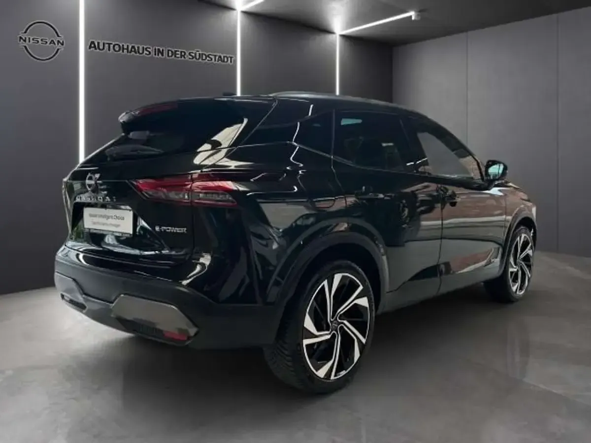 Gebraucht Nissan Qashqai Tekna+ 190 PS (139 kW) 2024 Schwarz SUV
