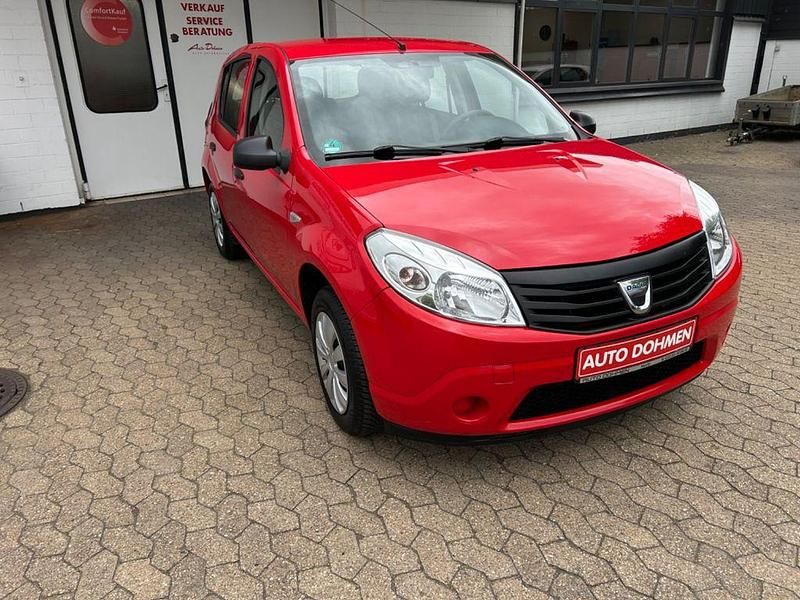 Gebraucht Dacia Sandero 75 PS (55 kW) 2012 Rot Kleinwagen