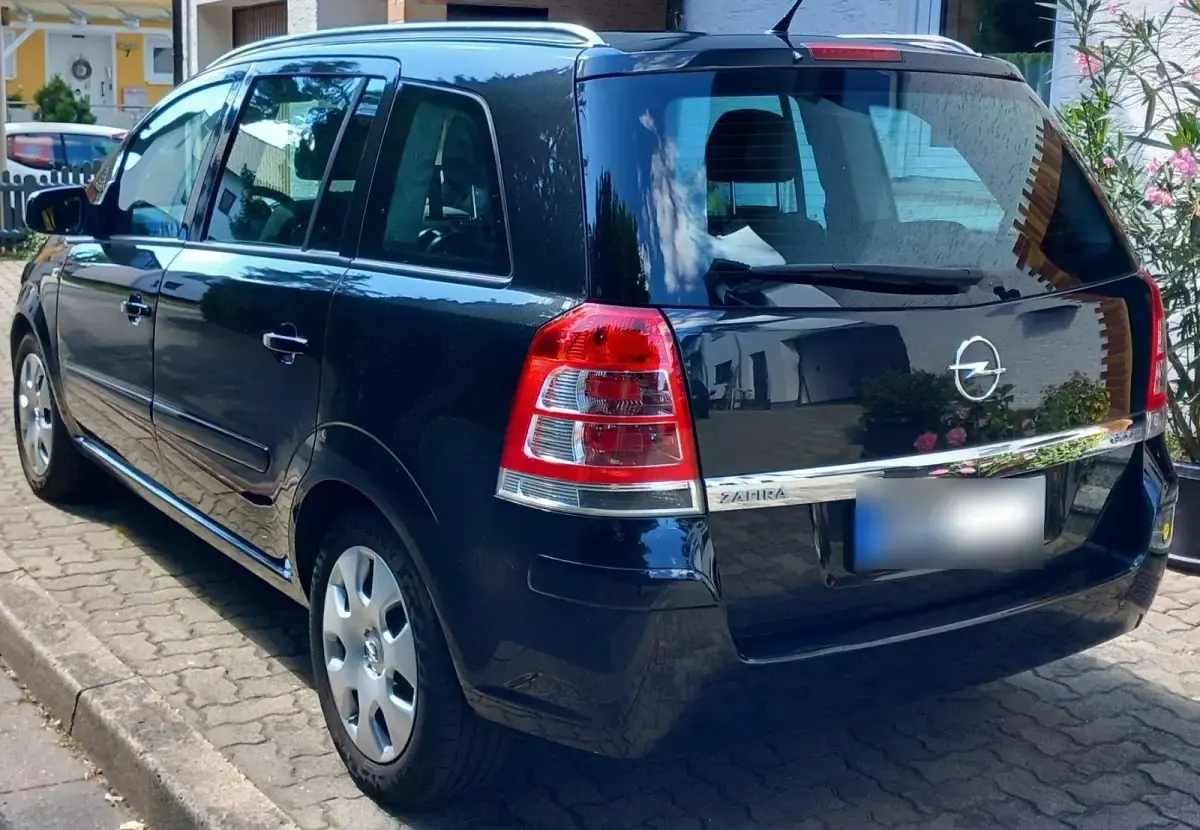 Brugt Opel Zafira 116 HK (85 kW) 2012 Sort MPV