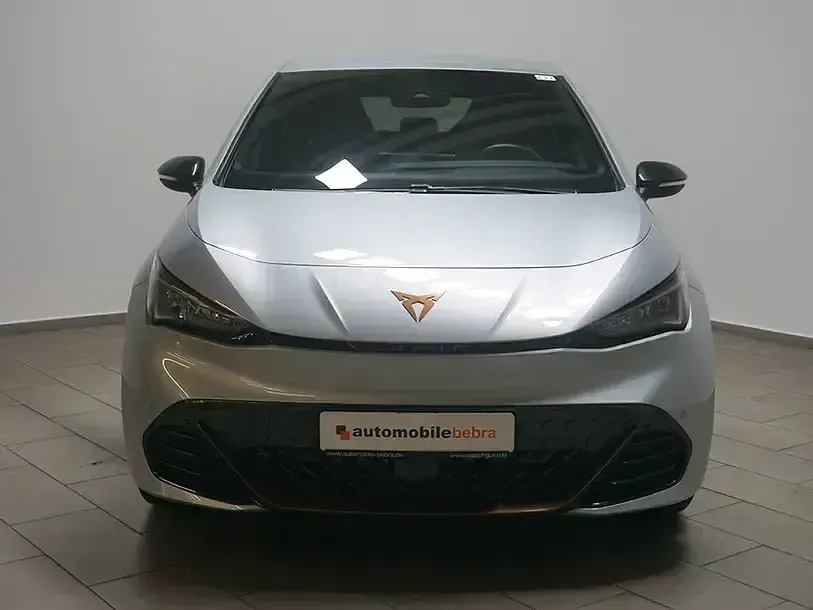 Second-hand Cupra Born e-Boost 169 kW (231 CP) 2023 Argintiu Hatchback