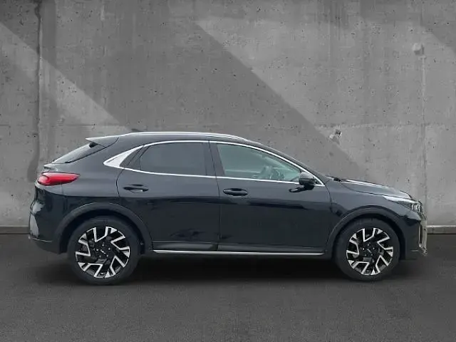 Gebraucht Kia XCeed Platinum 204 PS (150 kW) 2023 Zilinaschwarz met. (metallic) SUV