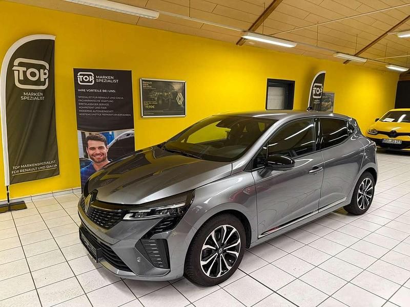 Dolomitgrau Gebraucht 2024 Renault Clio V Techno Kleinwagen | 17.890 € (Fairer Preis) - Bild 1/4