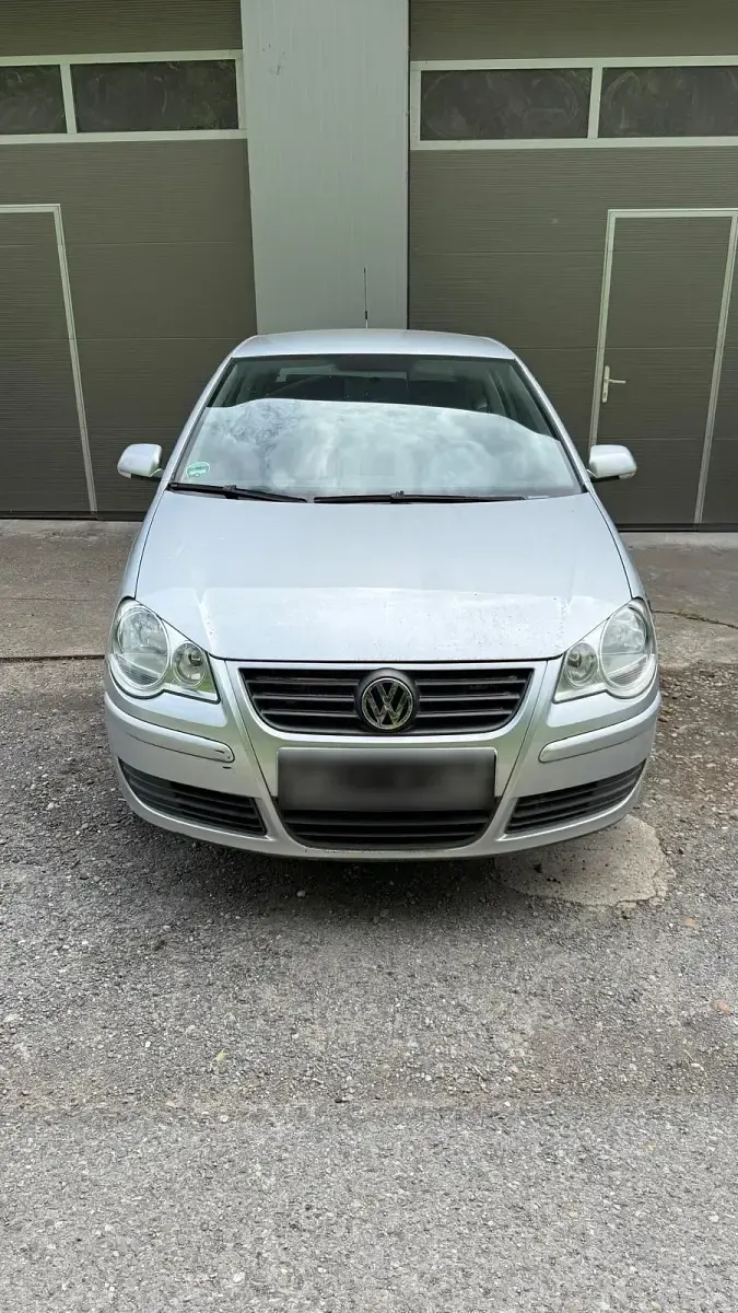 Gebraucht VW Polo 64 PS (47 kW) 2005 Silber Kleinwagen