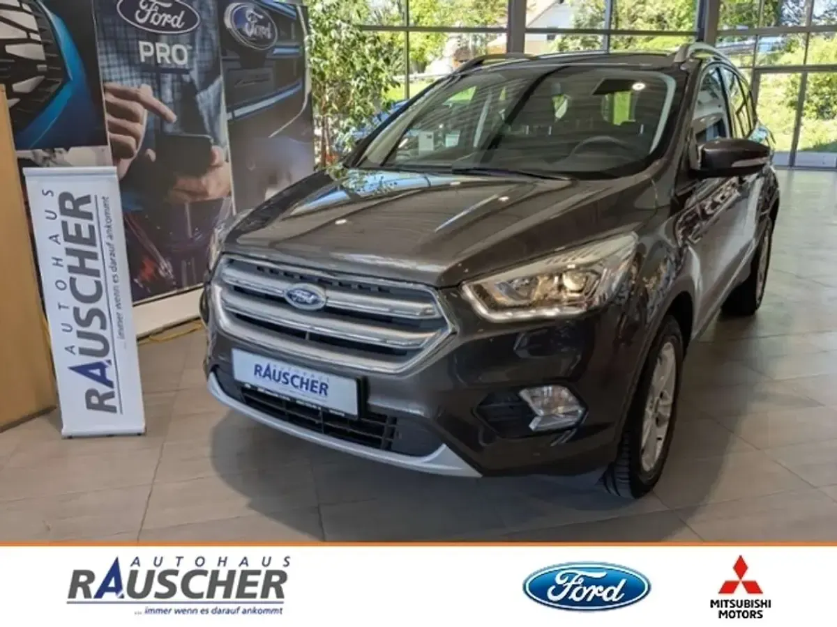 Gebraucht Ford Kuga Cool & Connect 120 PS (88 kW) 2019 Magneticgrau SUV