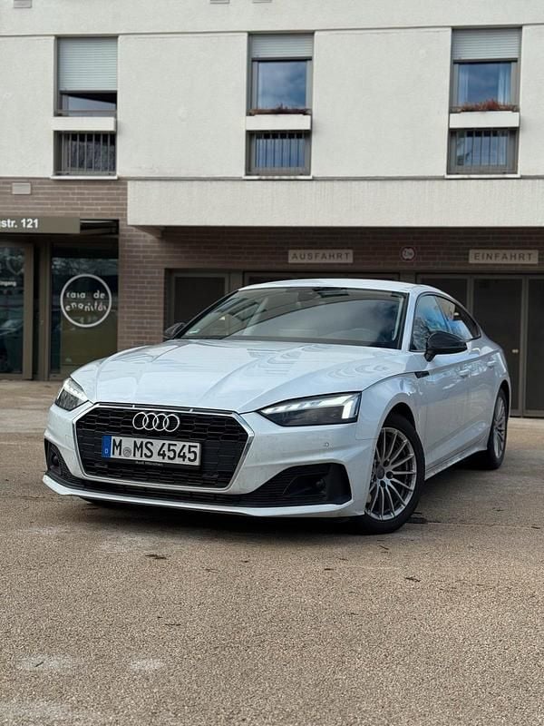 Gebraucht Audi A5 Sportback Design 204 PS (150 kW) 2021 Weiß Kleinwagen
