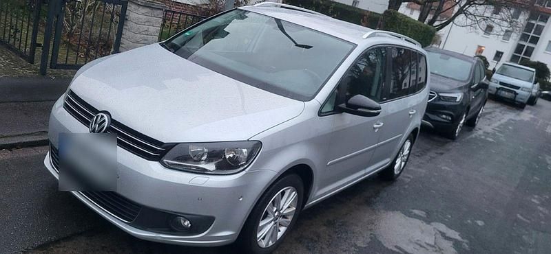 Silber Gebraucht 2012 VW Touran Style Van / Kleinbus | 5.600 € (Superpreis) - Bild 1/4