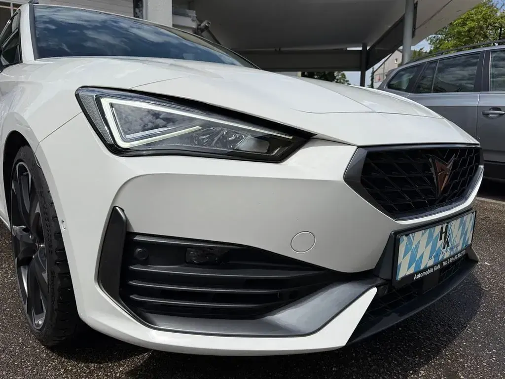 Gebraucht Cupra Leon VZ 300 PS (220 kW) 2022 Weiß Limousine