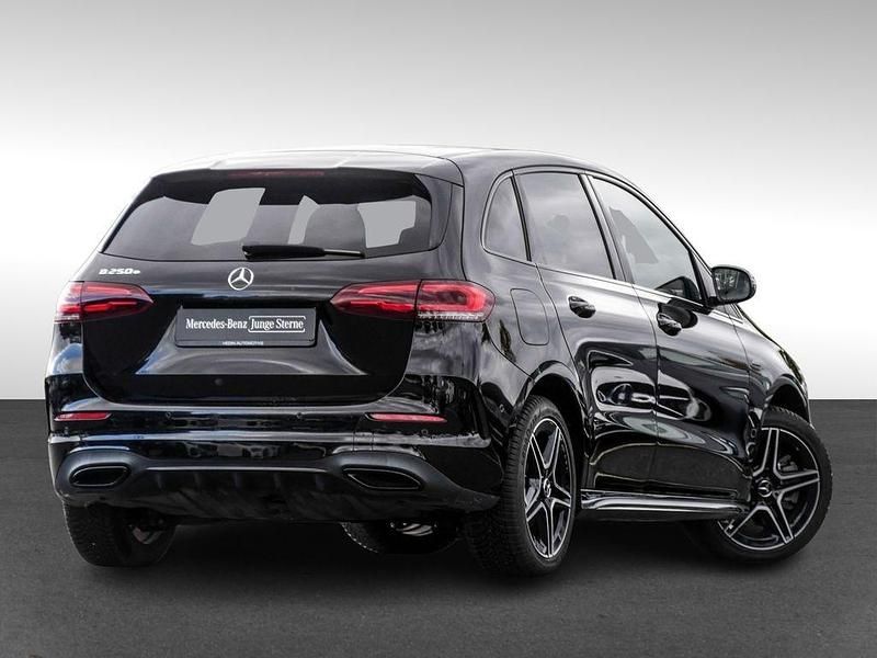 Gebraucht Mercedes B250e AMG 160 PS (117 kW) 2021 Schwarz Van / Kleinbus
