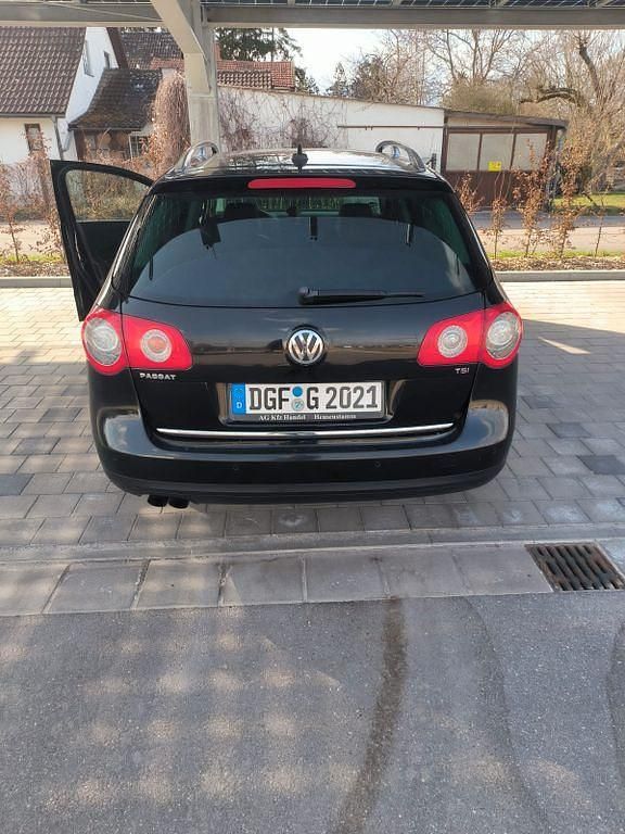 Gebraucht VW Passat Highline 160 PS (117 kW) 2008 Schwarz Kombi