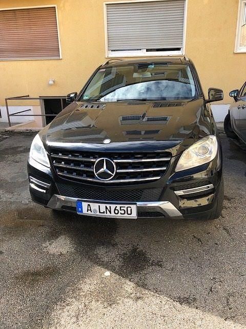 Schwarz Gebraucht 2012 Mercedes ML250 SUV | 11.500 € (Fairer Preis) - Bild 1/4