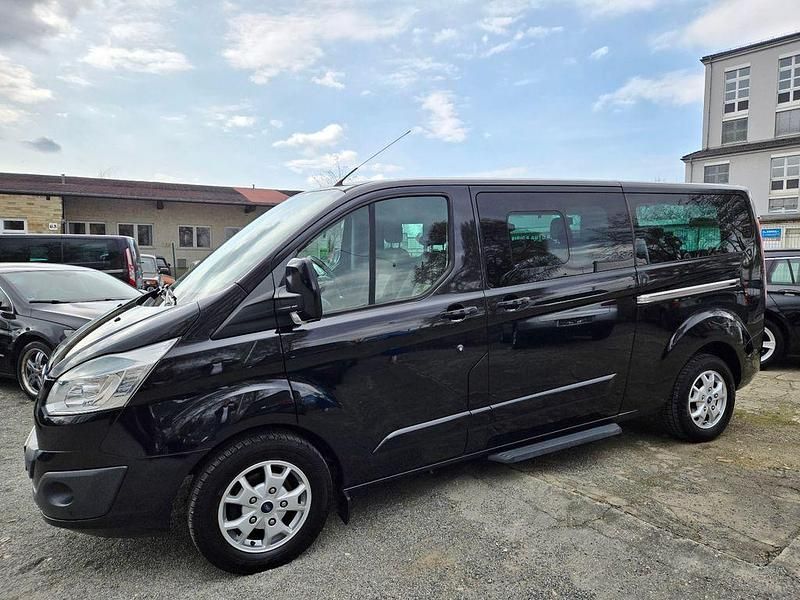 Gebraucht Ford Tourneo 155 PS (114 kW) 2015 Schwarz Van / Kleinbus