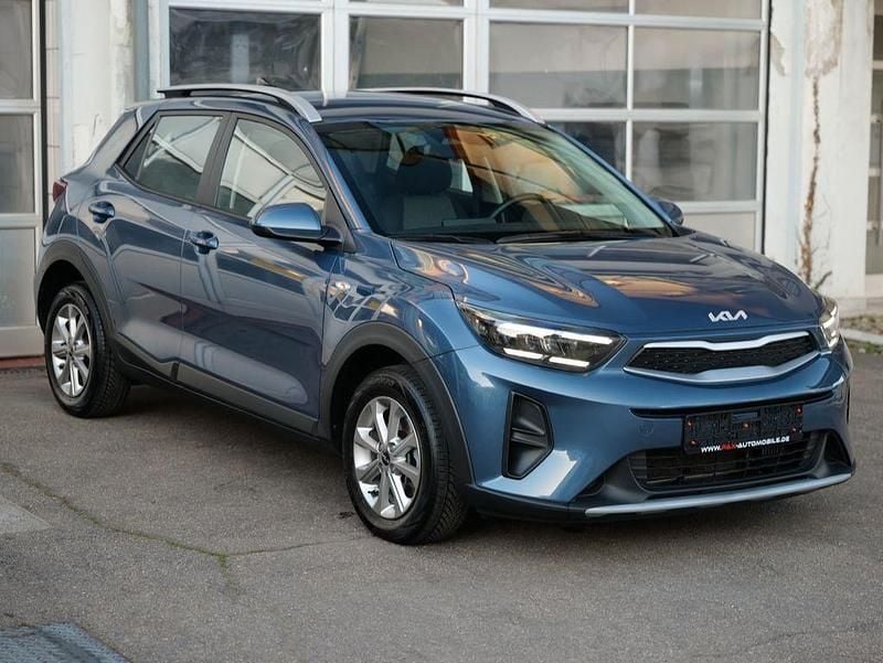Second-hand Kia Stonic Silver 101 CP (74 kW) 2025 Albastru SUV