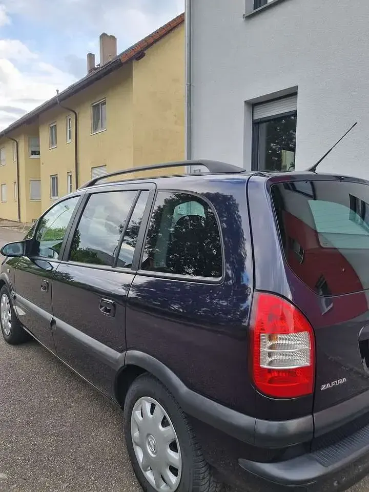 Gebraucht Opel Zafira Basis 97 PS (71 kW) 2003 Blau Van / Kleinbus
