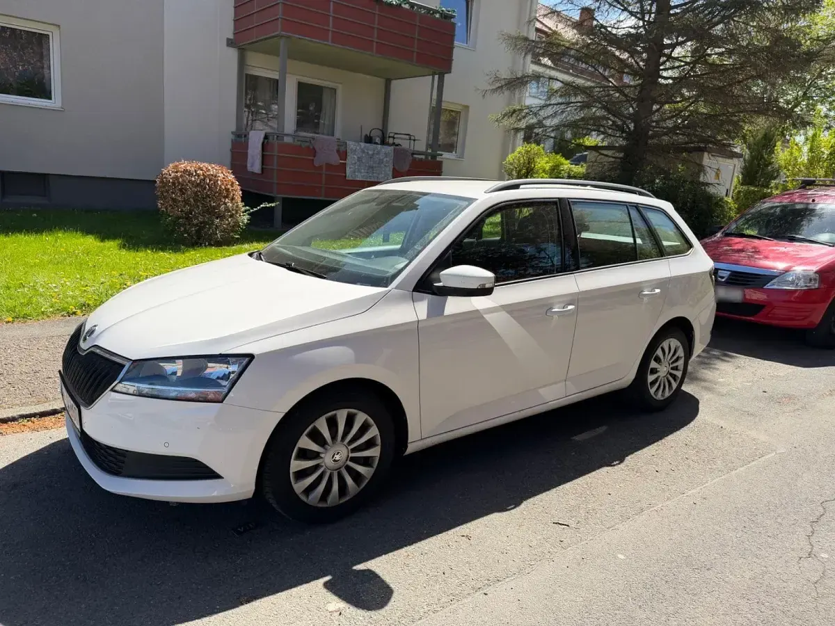 Używany Skoda Fabia 95 KM (69 kW) 2021 Biały Hatchback